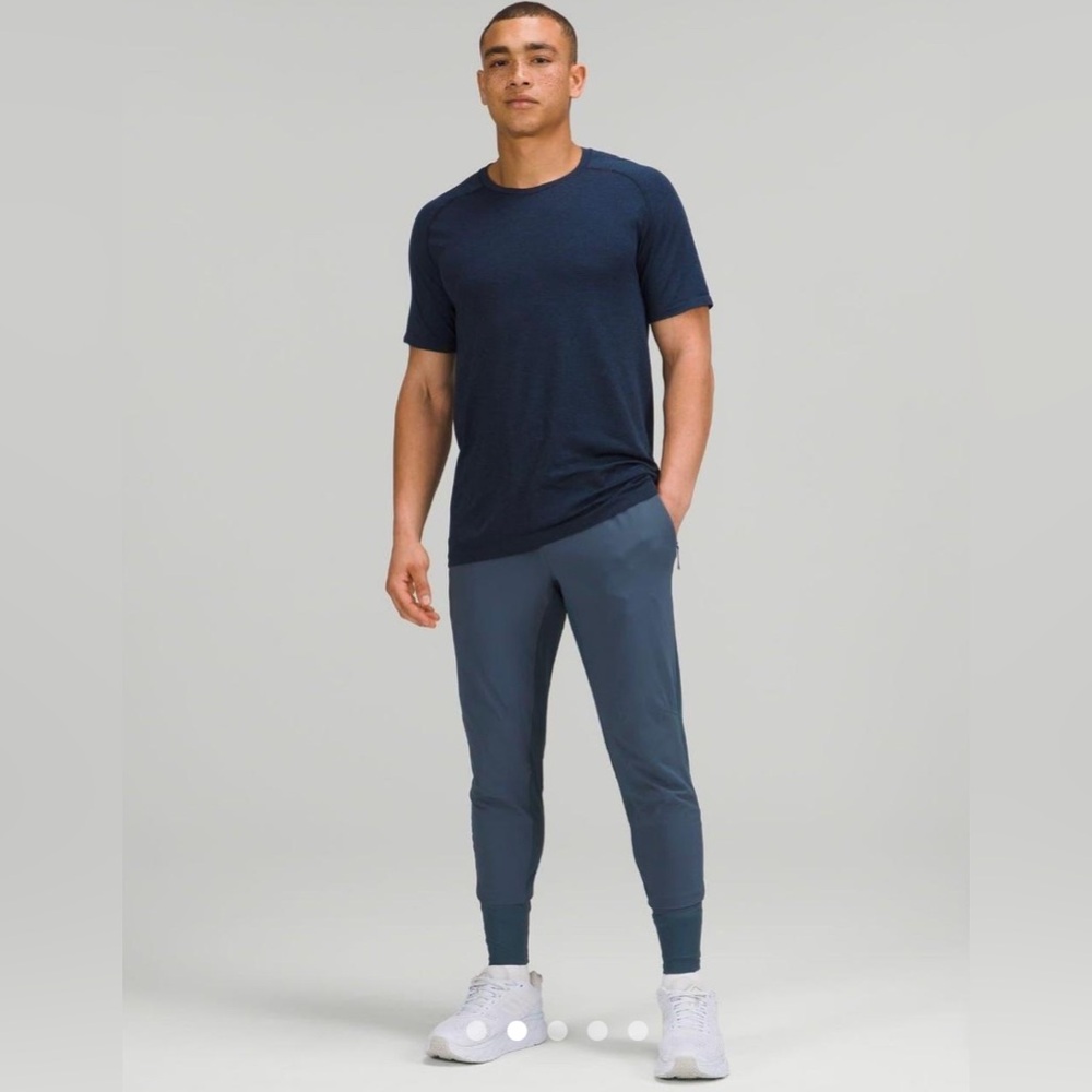 Lululemon Metal Vent Tech Short-Sleeve Shirt Navy Blue Sz Small